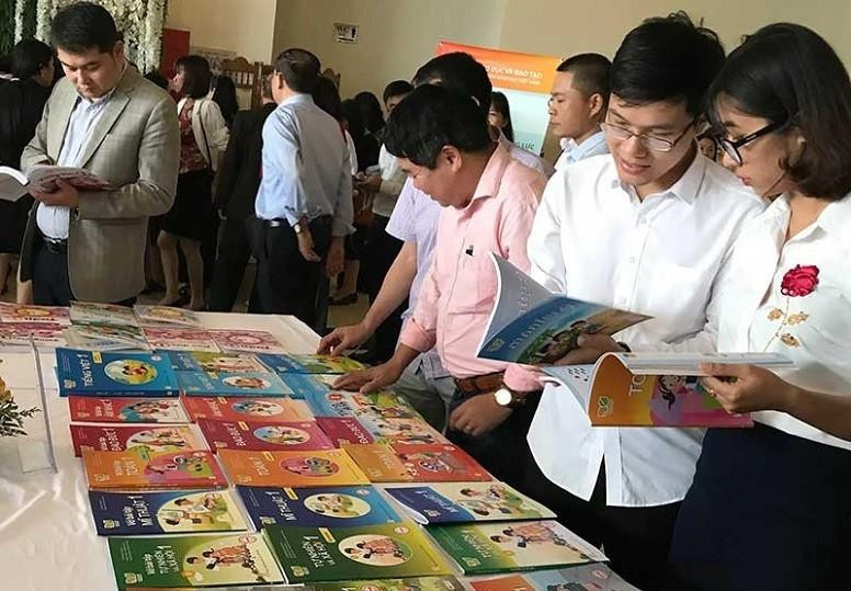 Đề xuất quy trình lựa chọn sách giáo khoa trong trường phổ thông