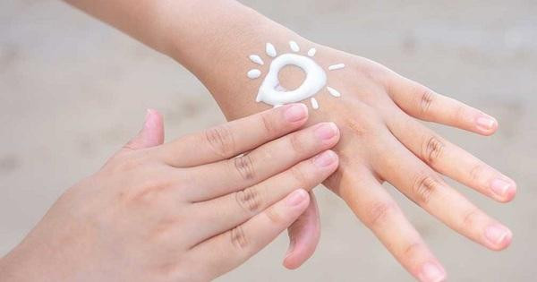 Đình chỉ, thu hồi toàn quốc kem chống nắng Asia Whitening Cream With kém chất lượng
