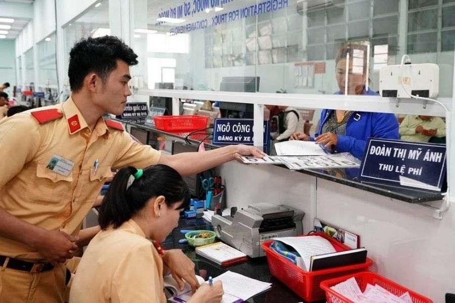 Có được phép chuyển nhượng biển số xe trúng đấu giá?