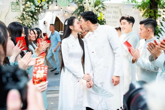 Đám cưới của Đoàn Văn Hậu đột ngột gặp 'sự cố' trước giờ G Ảnh 6
