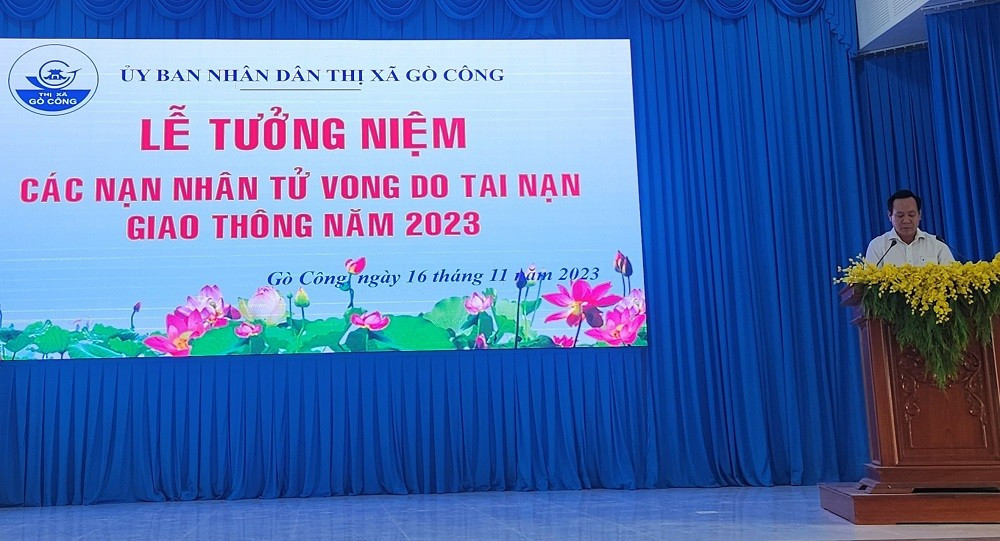 le-tuong-niem-nan-nhan-tu-vong-tai-nan-giao-thong-1-1700628852.jpg