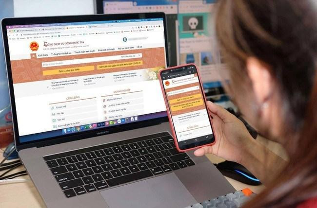 Tiếp tục giảm phí, lệ phí để khuyến khích sử dụng dịch vụ công trực tuyến