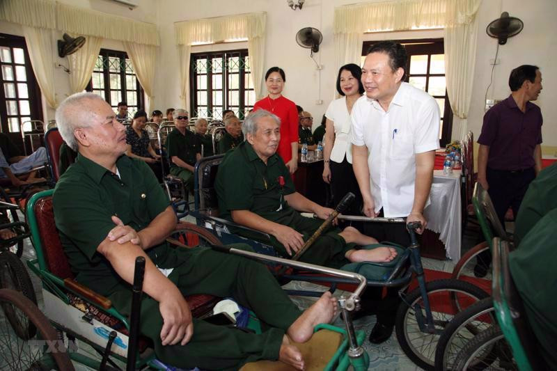 Đề xuất 02 mức quà tặng cho người có công dịp Tết Nguyên đán