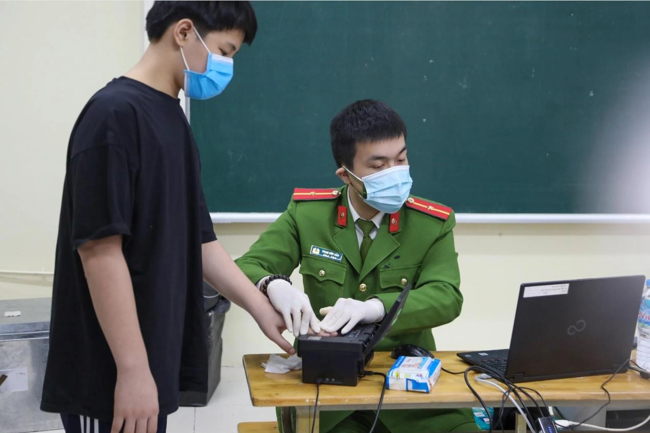 Làm thẻ căn cước cho người dưới 14 tuổi như thế nào?