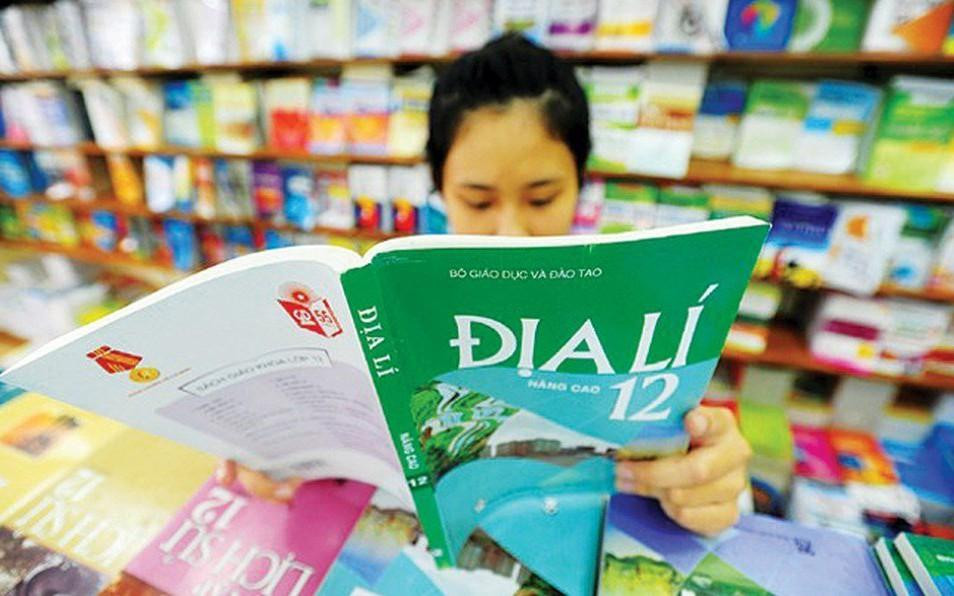Cảnh báo thông tin xuyên tạc quyết định phê duyệt sách giáo khoa tiếng Trung