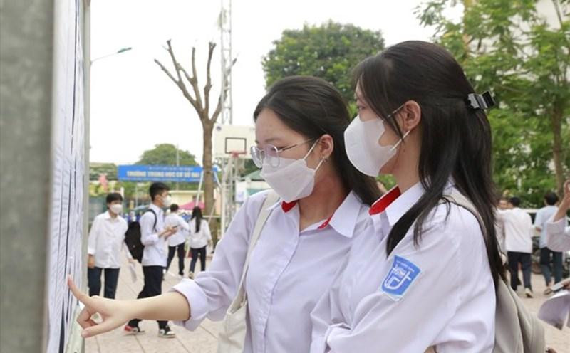 Học sinh thuộc hộ cận nghèo tại Hà Nội sẽ không phải đóng học phí