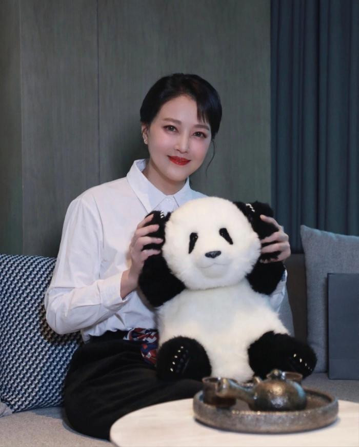 Sao nữ đình đám showbiz mất ý thức, hôn mê tối 11/12, khán giả cầu nguyện bình an Ảnh 2