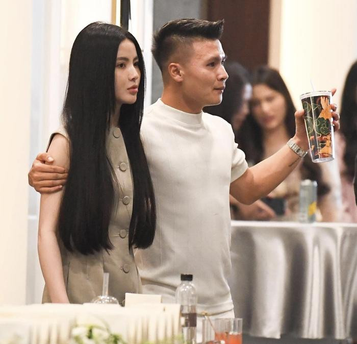 Rộ tin Quang Hải và bạn gái chuẩn bị đám hỏi, bất ngờ với phản ứng người trong cuộc Ảnh 3