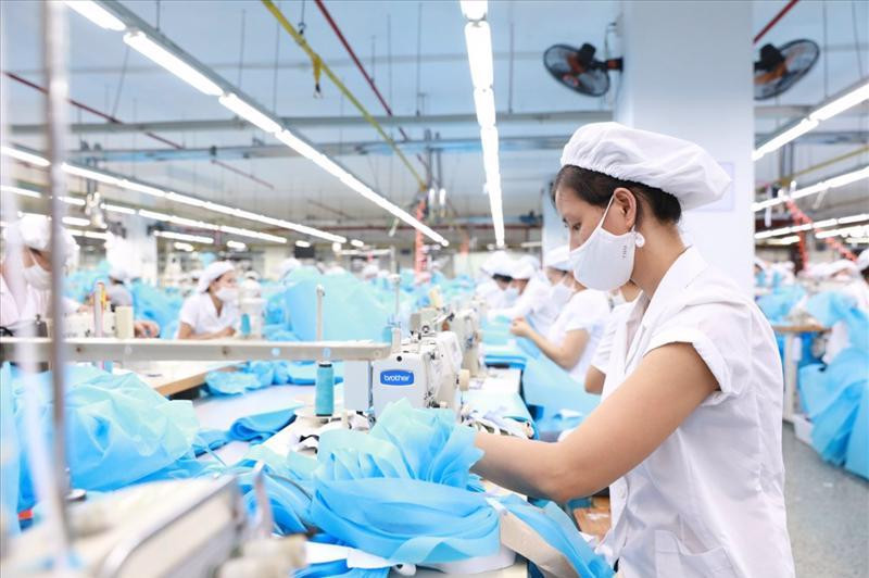 Thống nhất phương án tăng lương tối thiểu vùng ở mức 6%