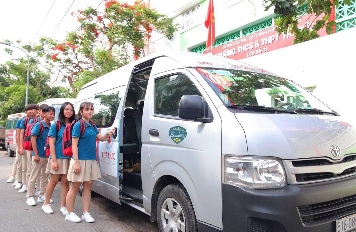 Xe đưa đón học sinh phải cung cấp hành trình, màu sơn