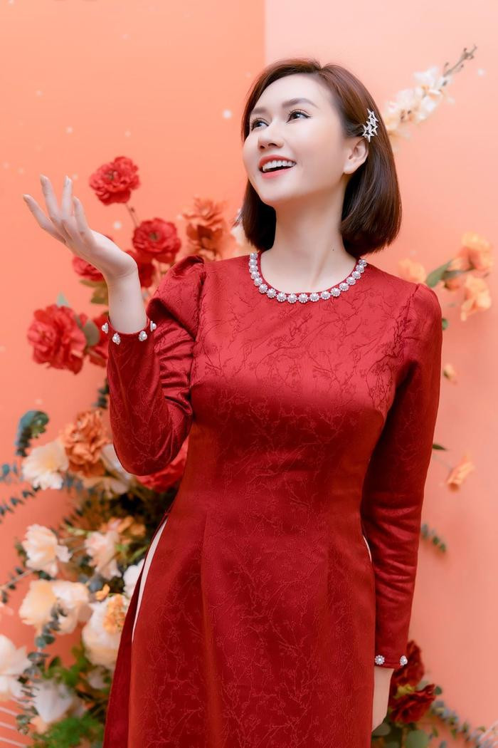 Hương Giang tiết lộ về danh tính người yêu, đáp trả cực gắt khi bị nói yêu vội sau chia tay Đình Tú Ảnh 4