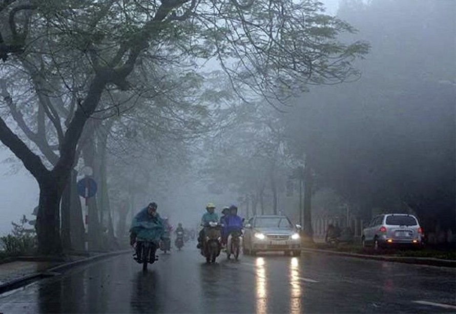 Bắc Bộ sương mù và mưa nhỏ về đêm. (Ảnh minh hoạ)