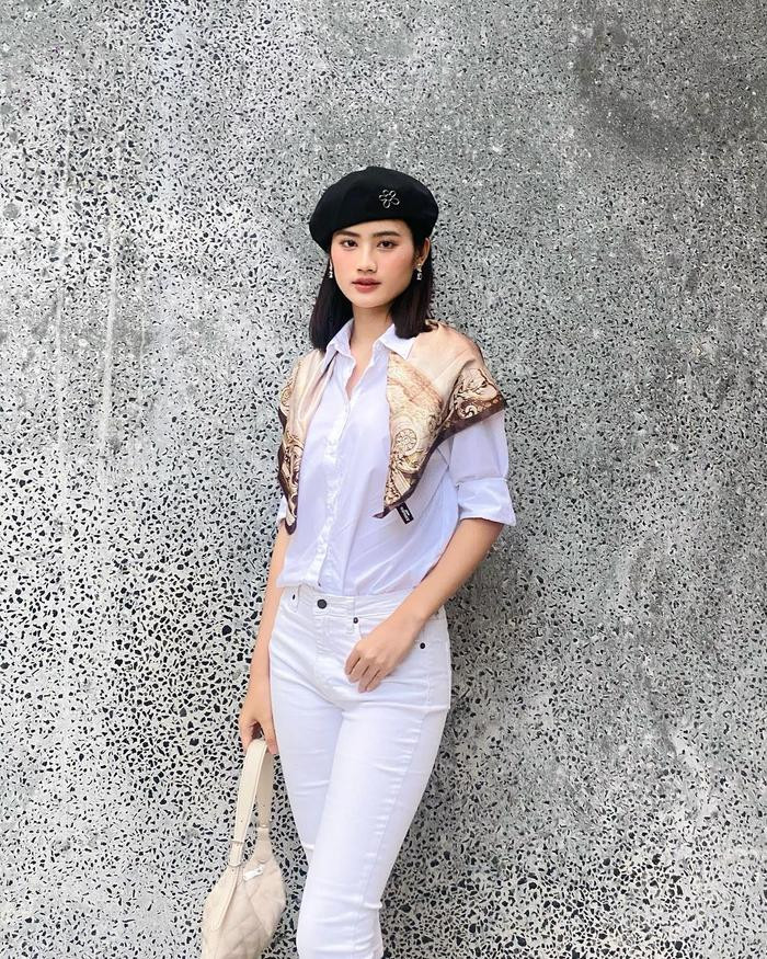 Hoa hậu Ý Nhi đón năm mới tại Úc: Style ăn vận xứng danh 'Người đẹp thời trang' Ảnh 1