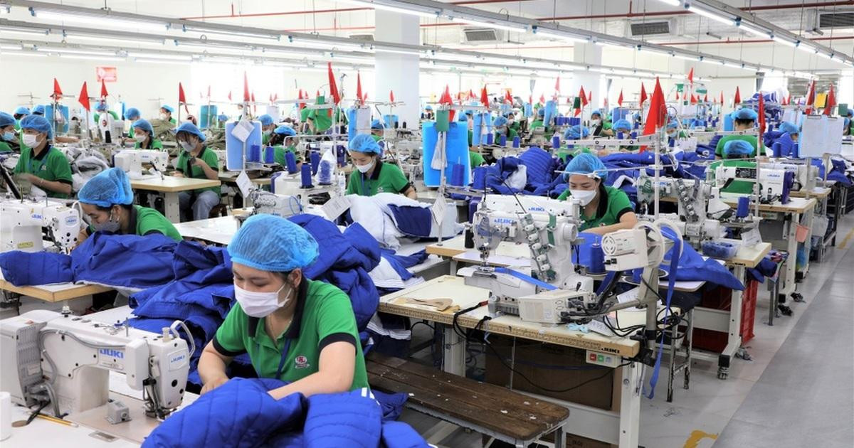 Mức lương tối thiểu theo giờ sẽ áp dụng từ 01/7/2024 khi tăng lương tối thiểu vùng