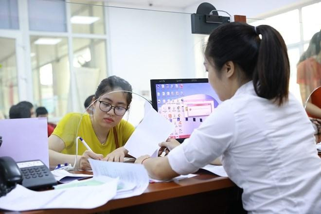 Những khoản thu nhập chính thức của cán bộ công chức khi cải cách tiền lương