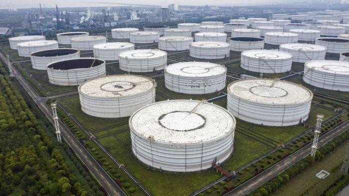 Giá xăng dầu hôm nay 7/1: Ghi nhận tuần tăng giá đầu tiên của năm 2024 - 1