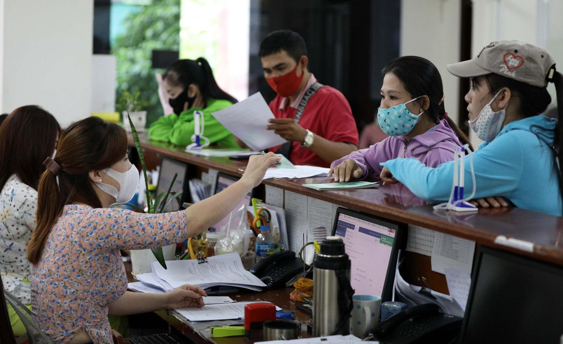 Đề xuất nghiêm cấm cầm cố, mua bán sổ bảo hiểm xã hội dưới mọi hình thức