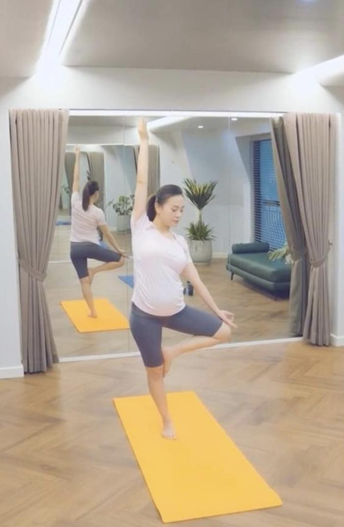 Phương Oanh tiết lộ tình trạng sức khỏe của mẹ bầu và cặp song sinh Ảnh 2