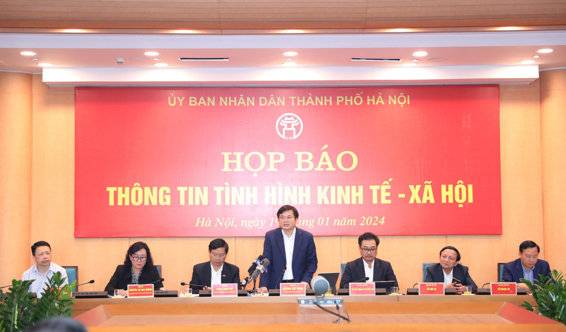 2.024 máy bay không người lái sẽ trình diễn trên bầu trời Hà Nội vào đêm giao thừa - Ảnh 1.
