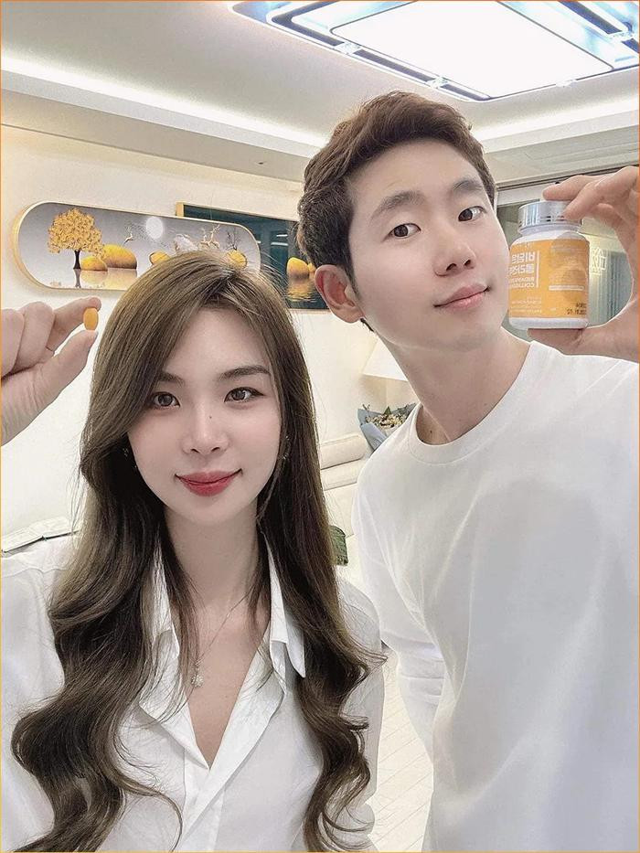 Vừa xong đám cưới với bạn trai người Hàn liền bị tố 'bỏ chồng theo tình mới', Tiktoker Hương Nổi nói gì? Ảnh 1
