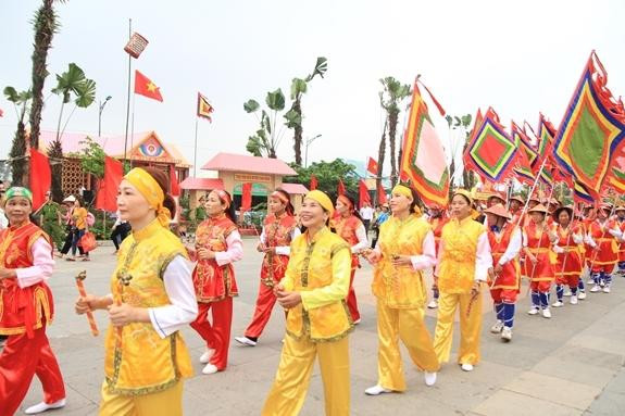 Đề xuất phân cấp nhiệm vụ quản lý nhà nước về tín ngưỡng, tôn giáo