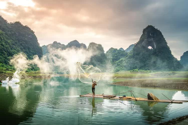 Báo quốc tế gợi ý những tiêu chí lý tưởng để ghé thăm Việt Nam - Ảnh 1.