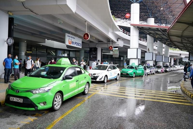 Bộ GTVT kiến nghị sớm triển khai thu phí không dừng tại sân bay