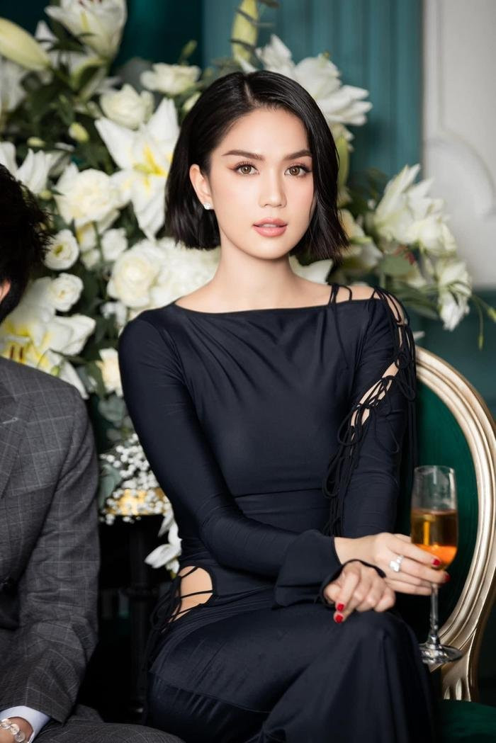 Ngọc Trinh thức đêm đọc bình luận, viết tâm thư dài sau khi trở về nhà Ảnh 4