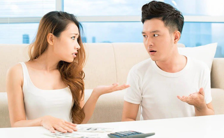 Nhìn đoạn video đồng nghiệp gửi cho, tôi mới biết tại sao 7 năm qua chồng kinh doanh luôn không thành - 2