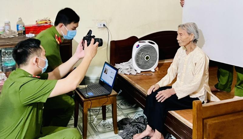 Các trường hợp dự kiến được cấp thẻ căn cước tại nhà