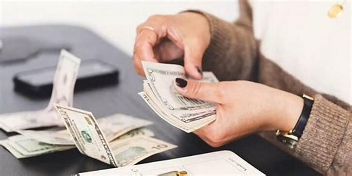 Đánh bạc bằng bánh kẹo, hạt dưa… rồi quy đổi ra tiền vẫn bị xử lý