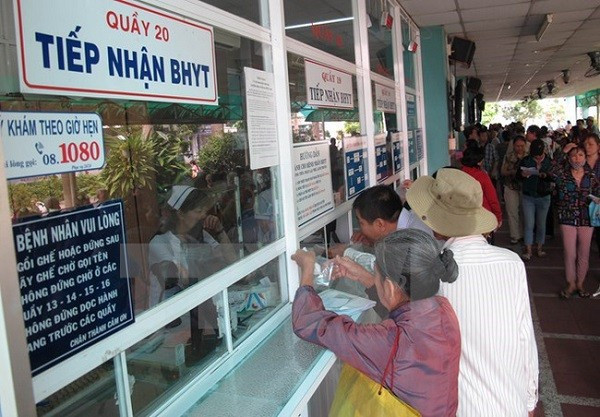 Bộ Y tế đề xuất 2 phương án chi trả với trường hợp khám chữa bệnh trái tuyến