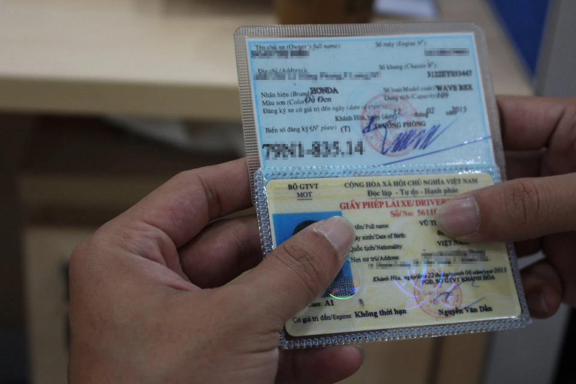 mua-xe-khong-chinh-chu-bi-phat-bao-nhieu-tien-ap-dung-nam-2024-1