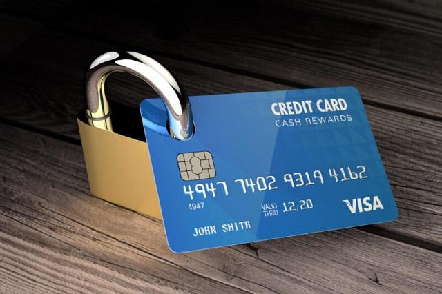 Ngân hàng có thể phong tỏa tài khoản khách hàng mà không cần thông báo