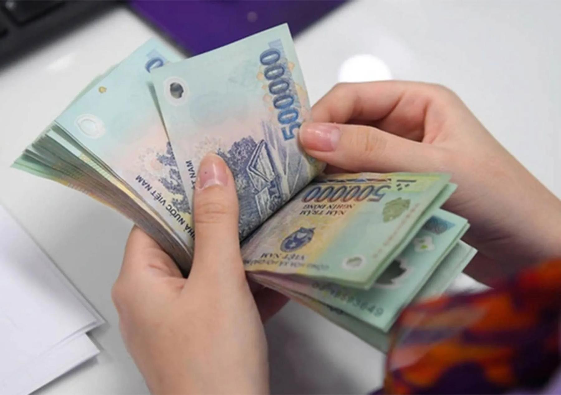 Chính sách mới về tiền lương, khen thưởng có hiệu lực từ tháng 4/2024
