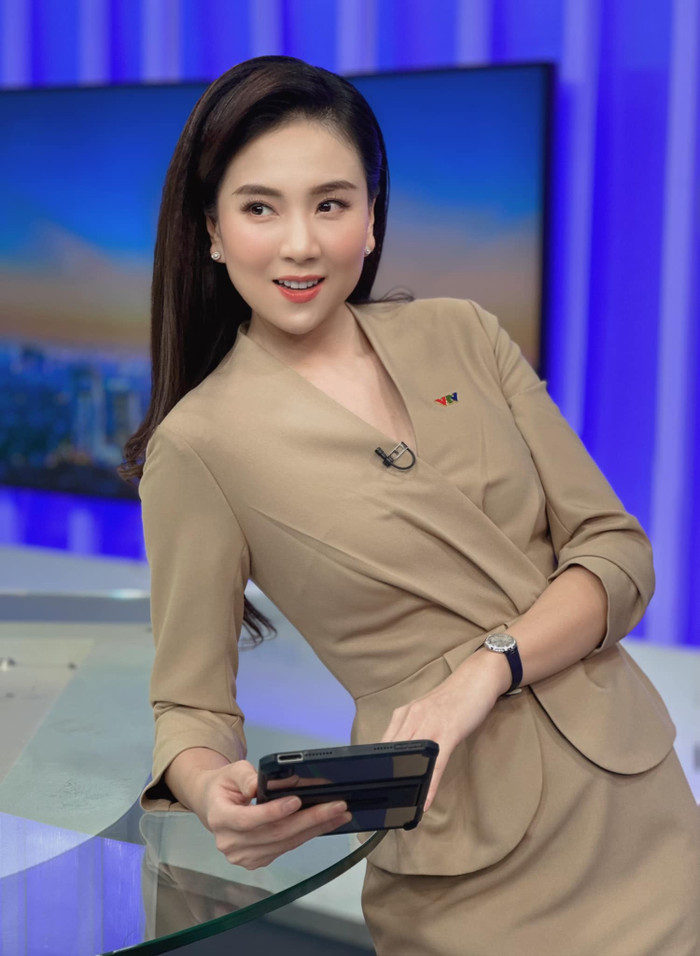 MC Mai Ngọc: Nhan sắc hơn cả hoa hậu vẫn ly hôn chồng sau 17 năm Ảnh 2