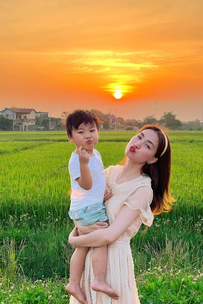Hòa Minzy hé lộ kế hoạch lấy chồng sinh con trong năm 2024 Ảnh 2