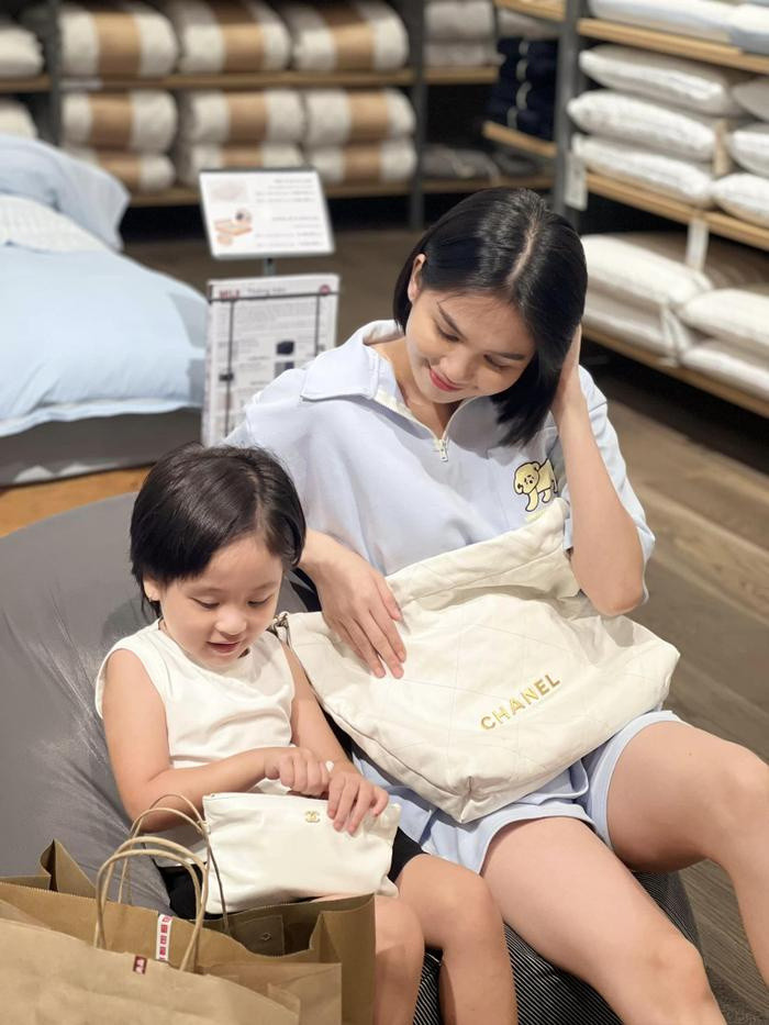 Ngọc Trinh từ bỏ hình tượng quyến rũ để sống tích cực Ảnh 6
