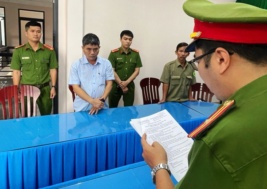 Bắt phó trưởng Ban Quản lý Khu Kinh tế Dung Quất - Các KCN Quảng Ngãi và thuộc cấp- Ảnh 1.