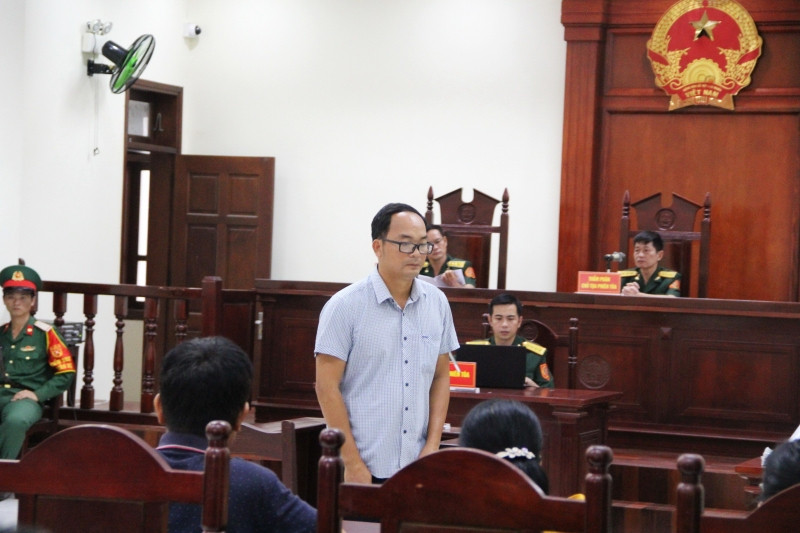 Bị cáo Hoàng Văn Minh tại phiên toà sơ thẩm. Ảnh: T.T