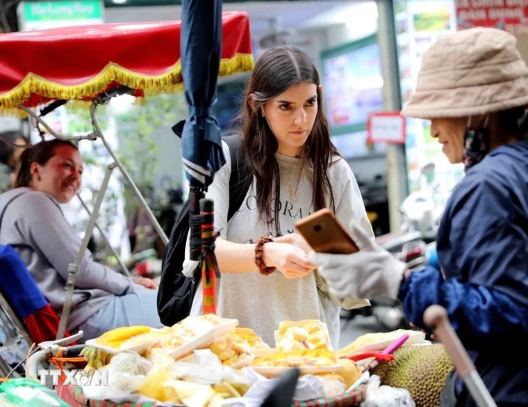 Việt Nam lọt top những địa điểm tốt nhất cho phụ nữ đi du lịch một mình ảnh 2