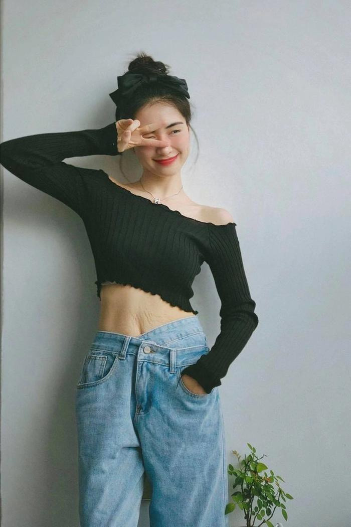 Hòa Minzy để lộ chiếc bụng rạn nhão, nhắn nhủ điều này tới các cô gái Ảnh 4