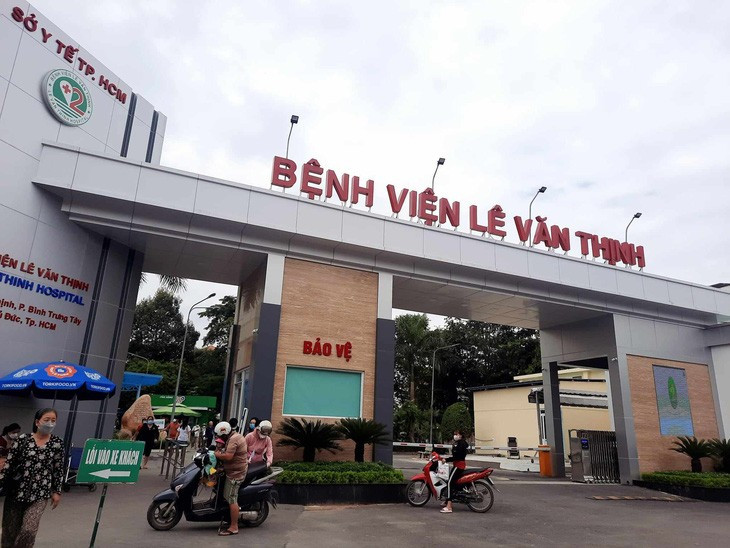 15 học sinh nhập viện nghi ngộ độc thực phẩm tại TP.HCM