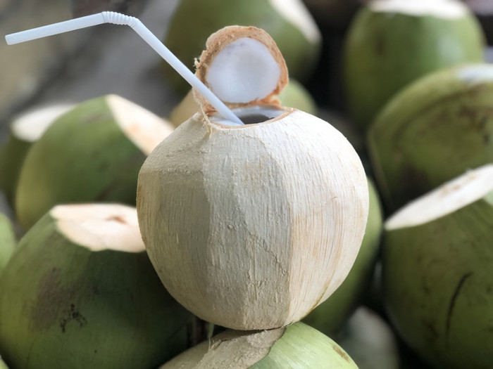 Những sai lầm tai hại khi uống nước dừa có thể bạn chưa biết Ảnh 2