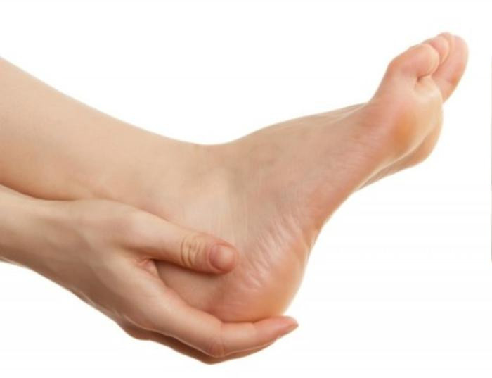 Người có gan xấu thường có 5 bất thường này trên bàn chân Ảnh 2