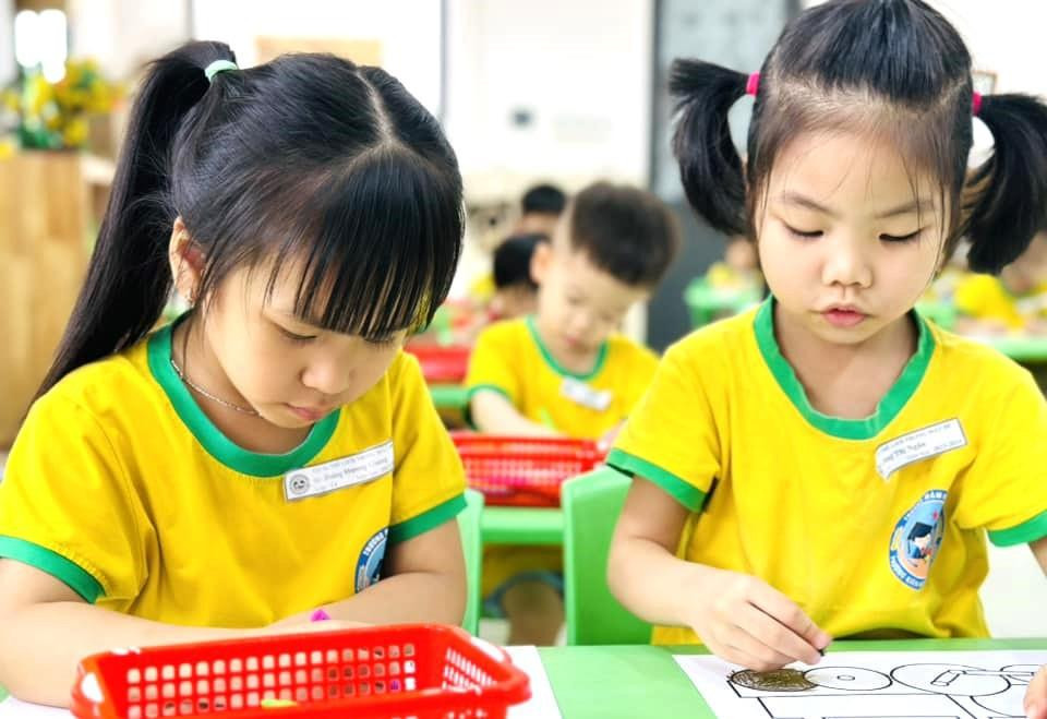 Trẻ mầm non 5 tuổi được miễn học phí từ 9/2024