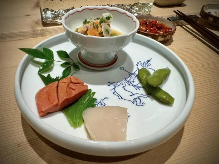 Sau lùm xùm liên quan đến Trấn Thành, nhà hàng Omakase TPHCM bị chỉ trích nặng nề Ảnh 2