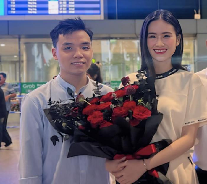 Hoa hậu Ý Nhi tổ chức lễ ăn hỏi với bạn trai sau 6 năm hẹn hò? Ảnh 2