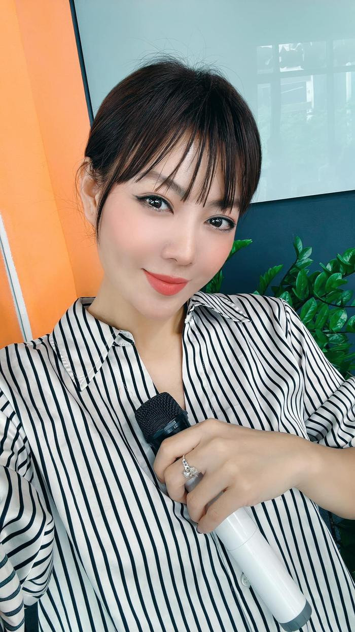 Thanh Hương khoe vóc dáng mướt mắt, ẩn ý chuyện đi thêm bước nữa Ảnh 1