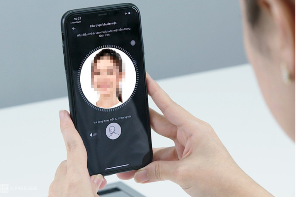 Trường hợp người dân phải đến ngân hàng nếu chuyển khoản trên 10 triệu đồng
